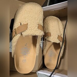 Serra Ladies Clogs - NEW - Size 10